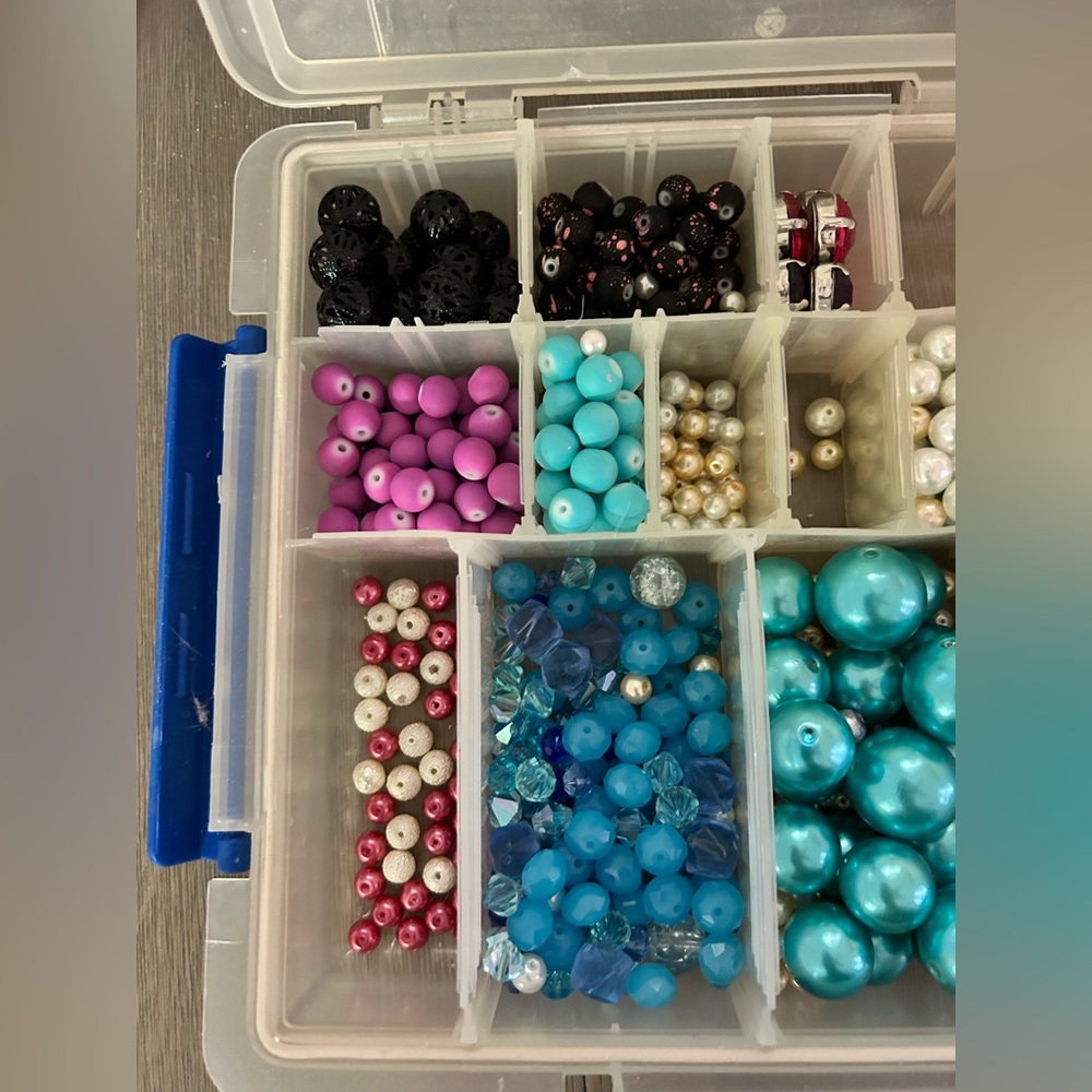 Assorted Beads - image 4